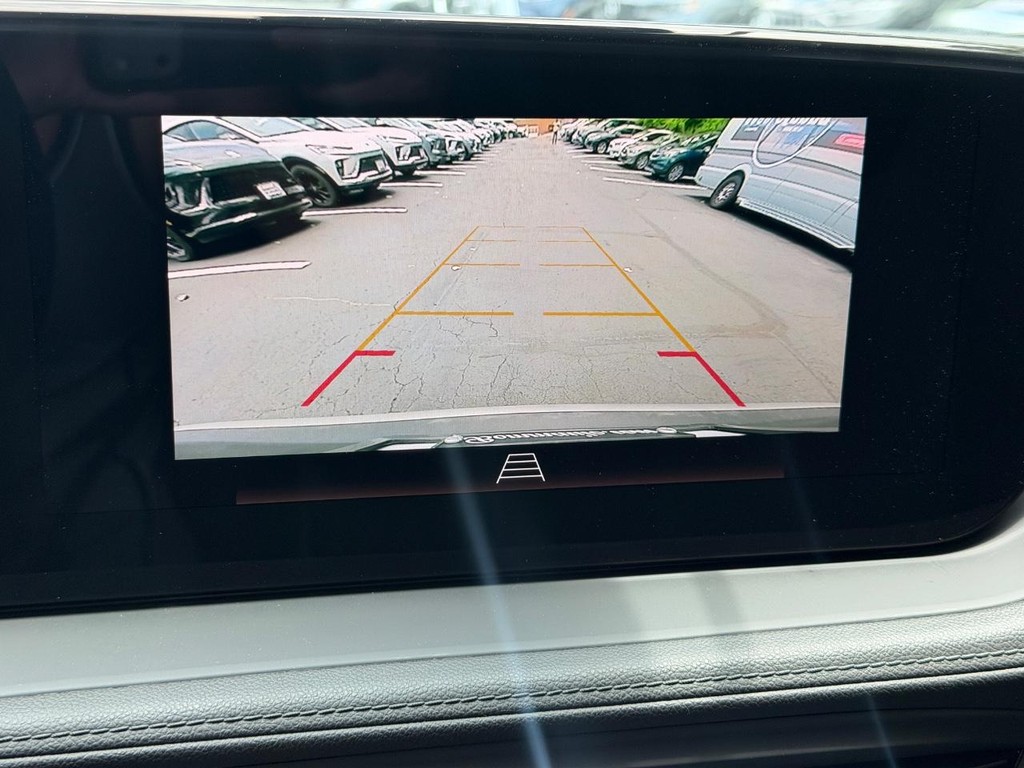 Buick Encore GX Vehicle Image 13
