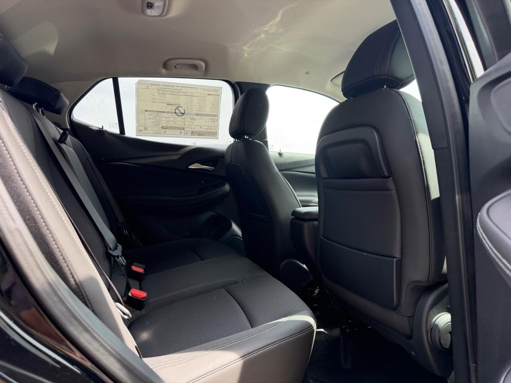 Buick Encore GX Vehicle Image 04