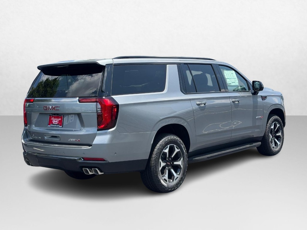 GMC Yukon XL Vehicle Image 03