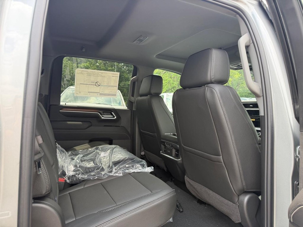 GMC Sierra 2500HD Vehicle Image 04