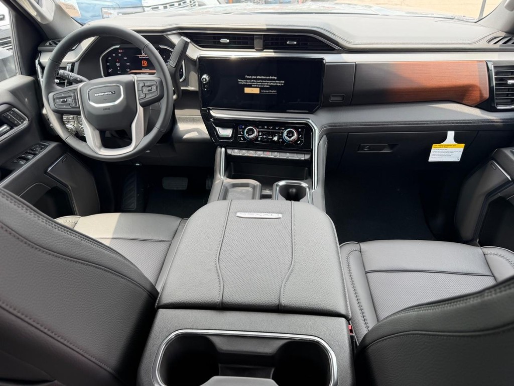 GMC Sierra 2500HD Vehicle Image 05