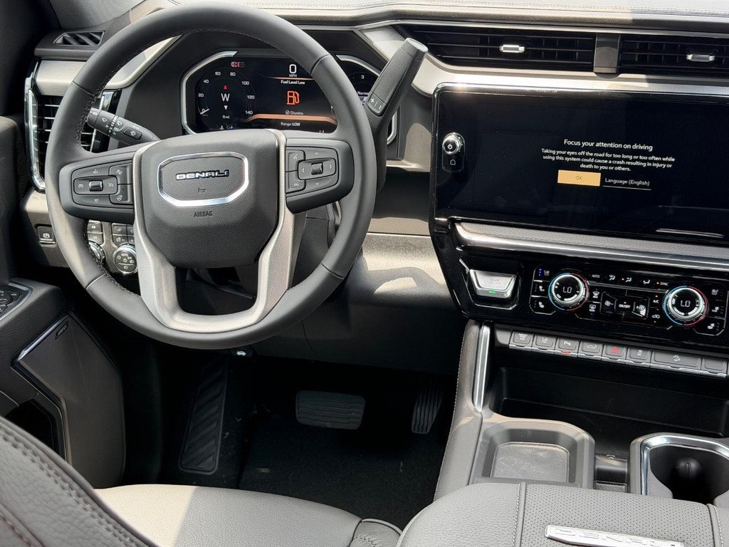 GMC Sierra 2500HD Vehicle Image 06