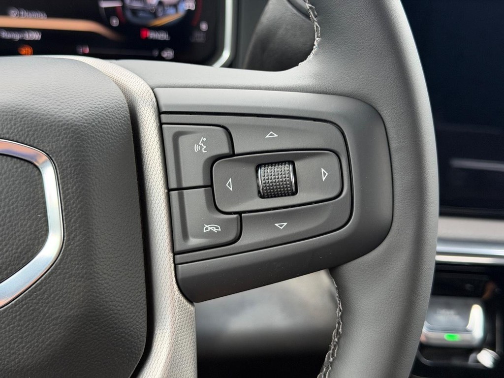 GMC Sierra 2500HD Vehicle Image 12