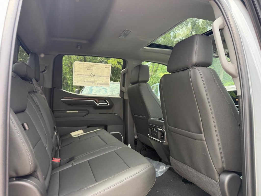 GMC Sierra 1500 Vehicle Image 04