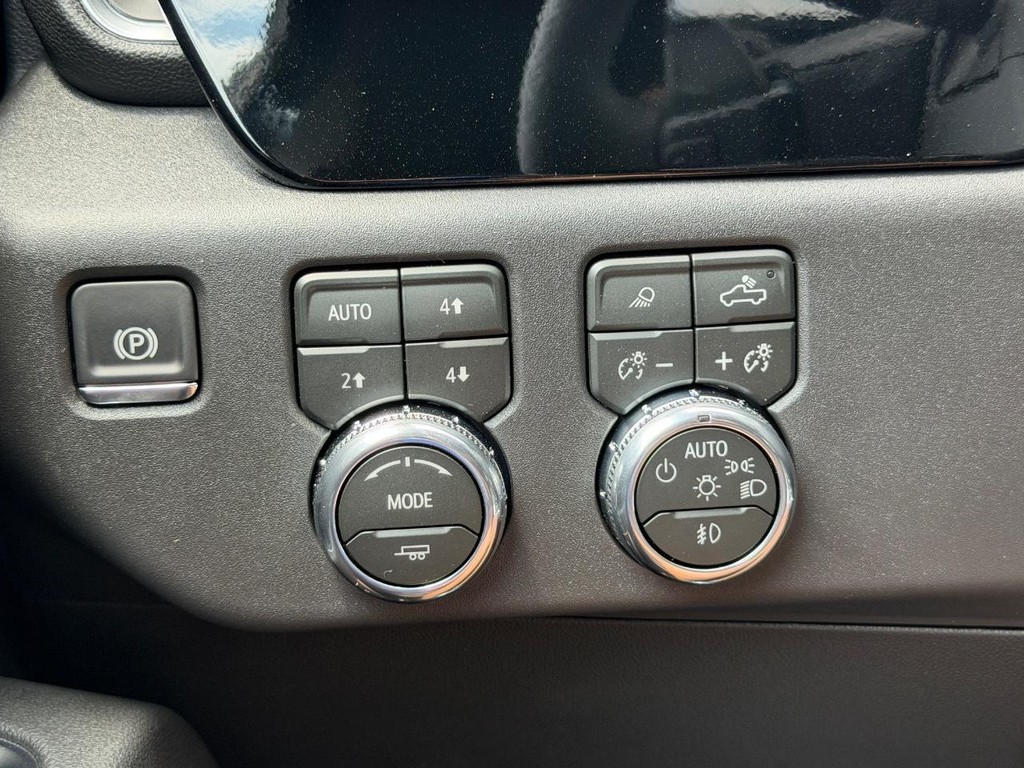 GMC Sierra 1500 Vehicle Image 10