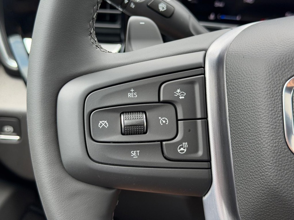 GMC Sierra 1500 Vehicle Image 11