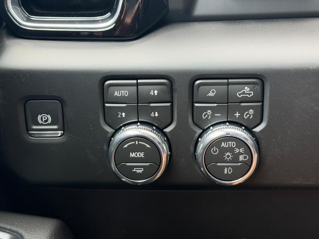 GMC Sierra 1500 Vehicle Image 10