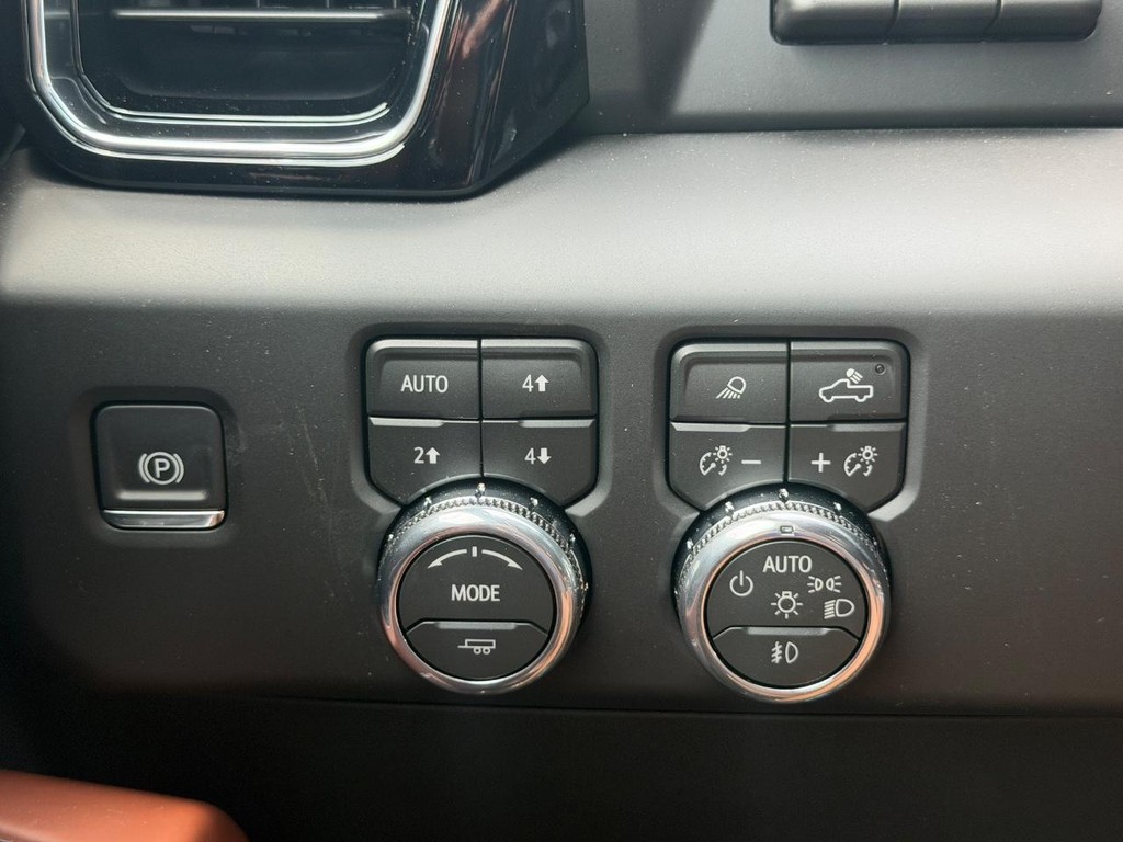GMC Sierra 1500 Vehicle Image 10