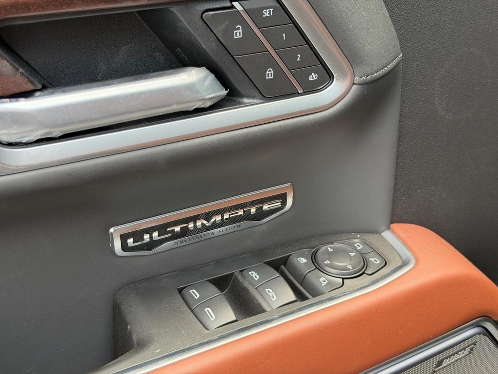 GMC Sierra 1500 Vehicle Image 10