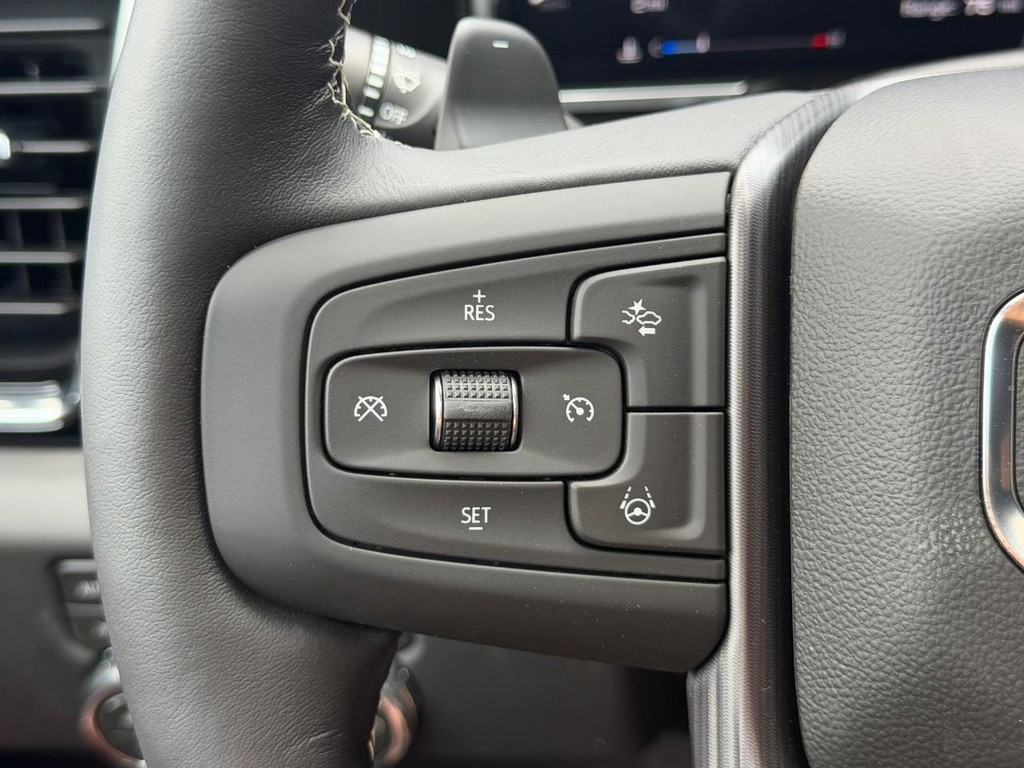 GMC Sierra 1500 Vehicle Image 12