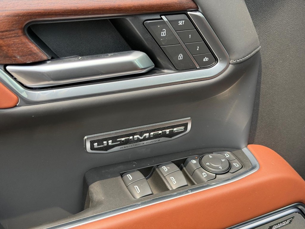 GMC Sierra 1500 Vehicle Image 09