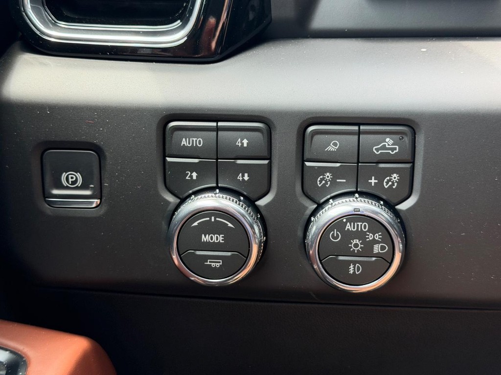 GMC Sierra 1500 Vehicle Image 10
