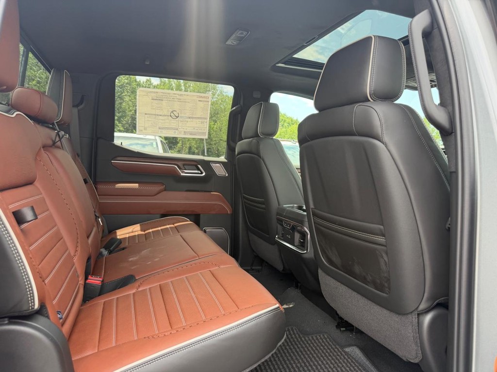 GMC Sierra 1500 Vehicle Image 04