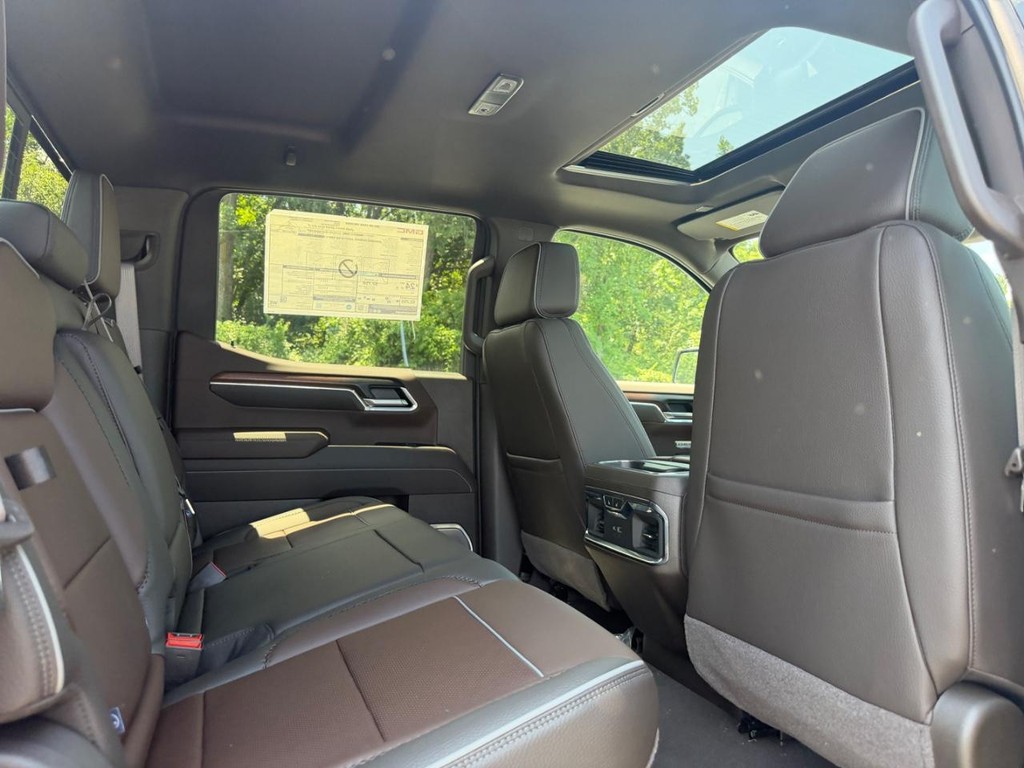 GMC Sierra 1500 Vehicle Image 04