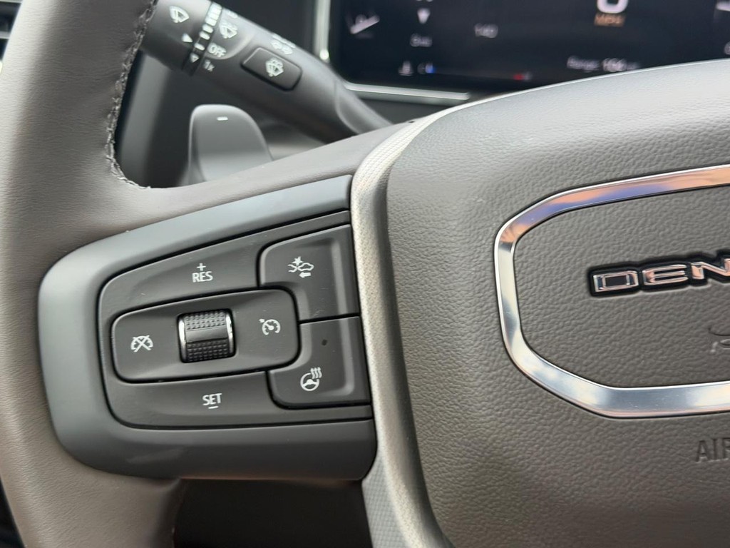 GMC Sierra 1500 Vehicle Image 12