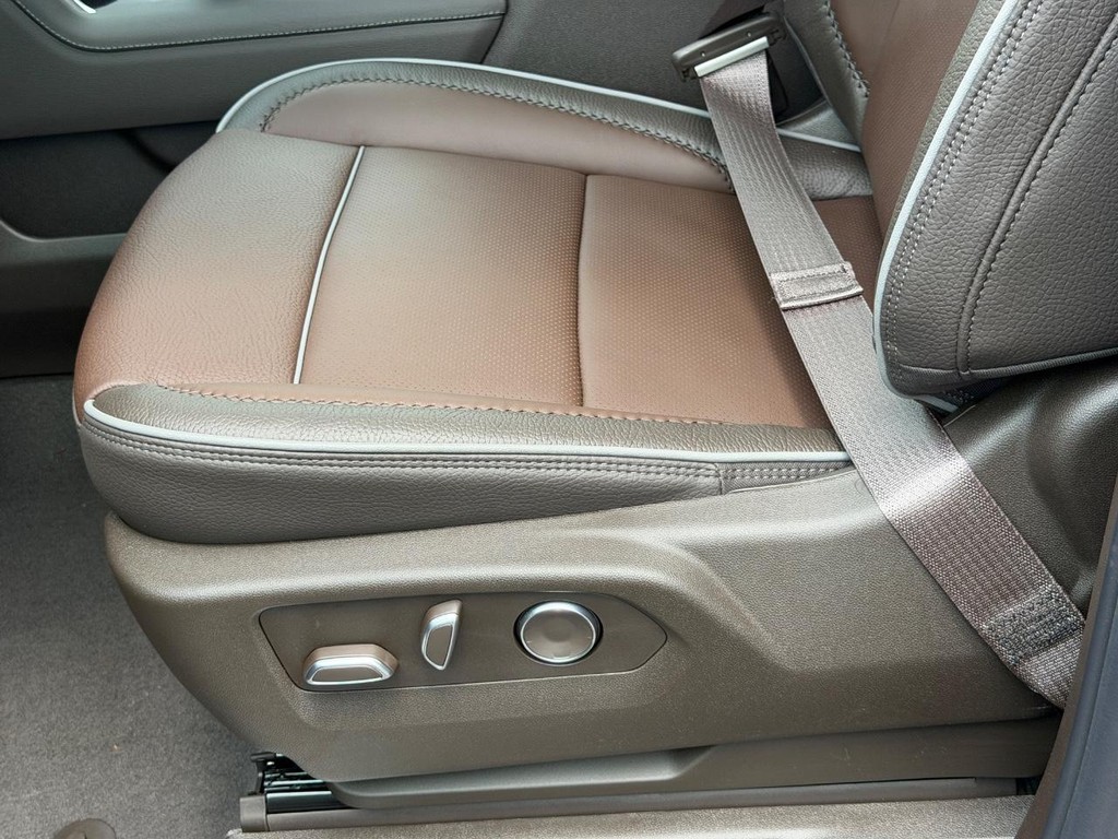 GMC Sierra 1500 Vehicle Image 15