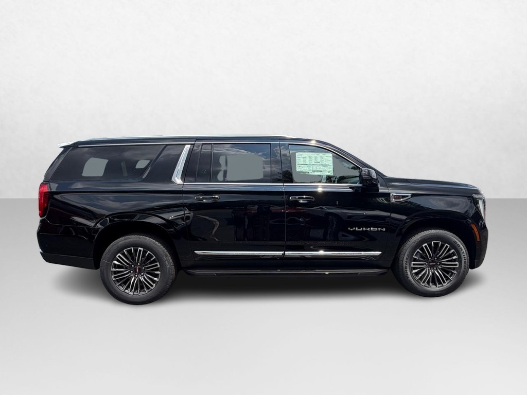 GMC Yukon XL Vehicle Image 02