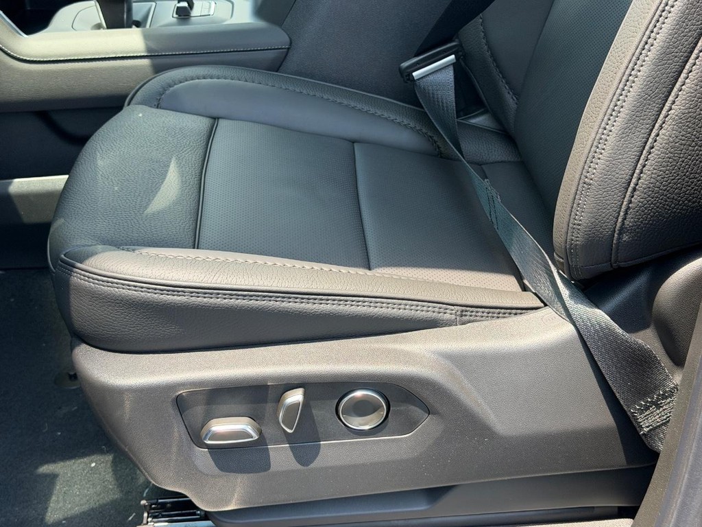 GMC Sierra 1500 Vehicle Image 15