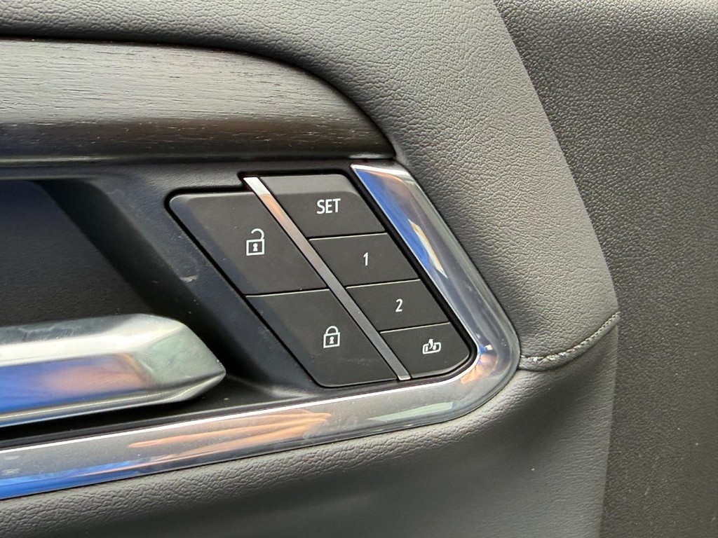 GMC Sierra 1500 Vehicle Image 11