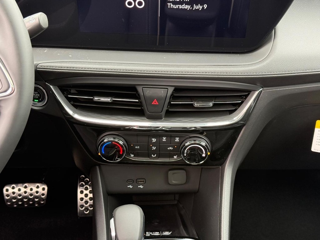 Buick Encore GX Vehicle Image 09