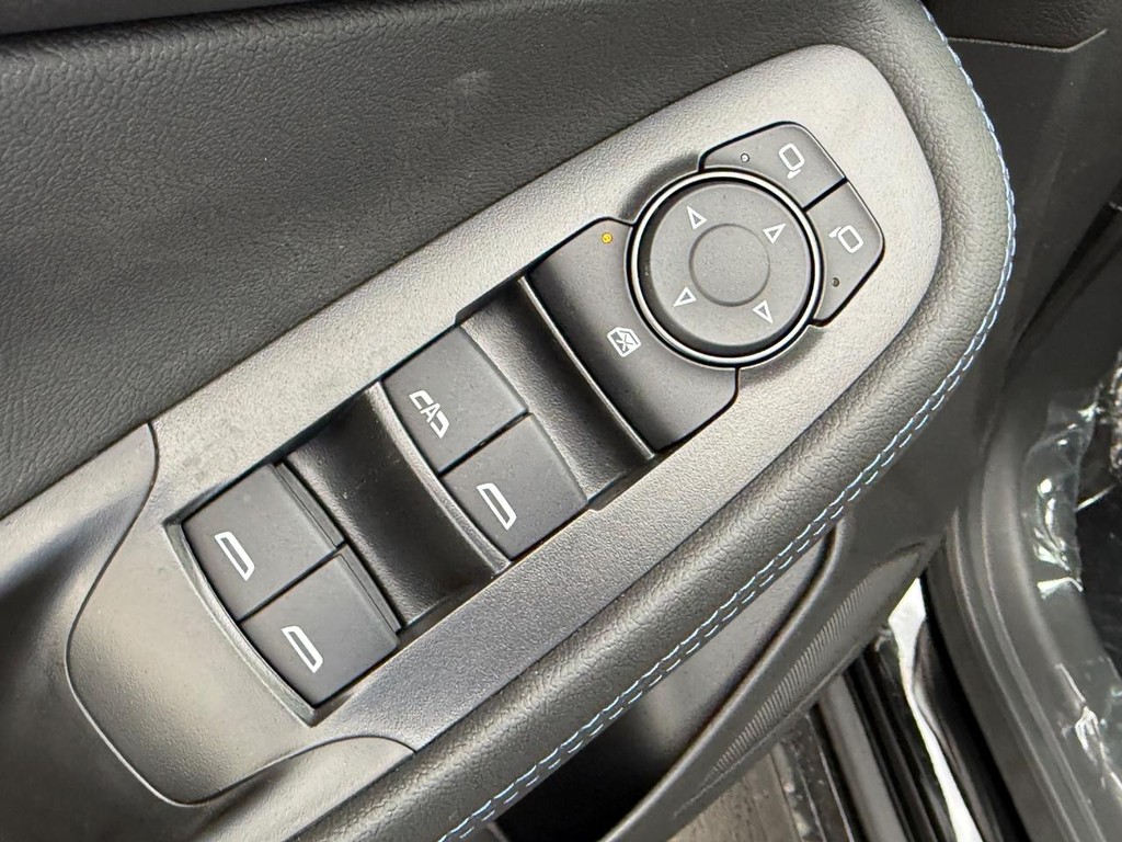 Buick Encore GX Vehicle Image 10