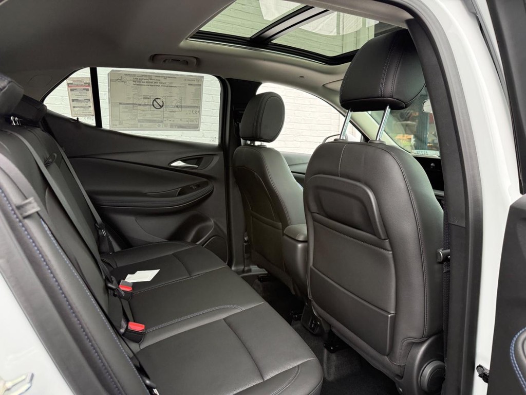 Buick Encore GX Vehicle Image 05