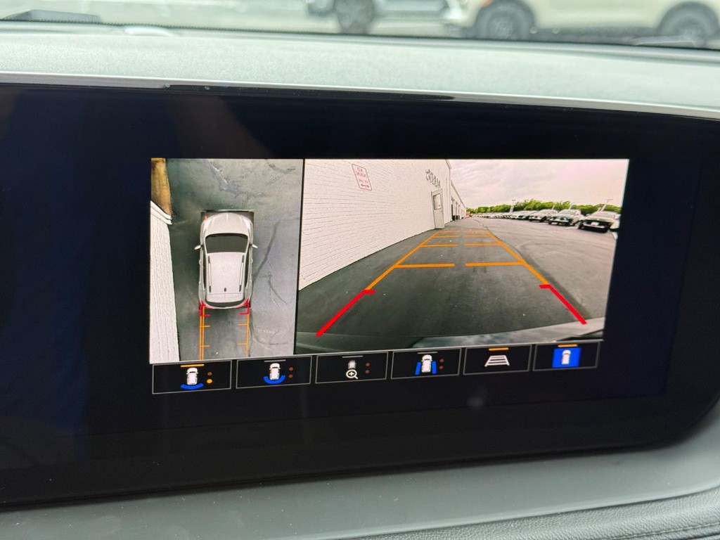 Buick Encore GX Vehicle Image 15