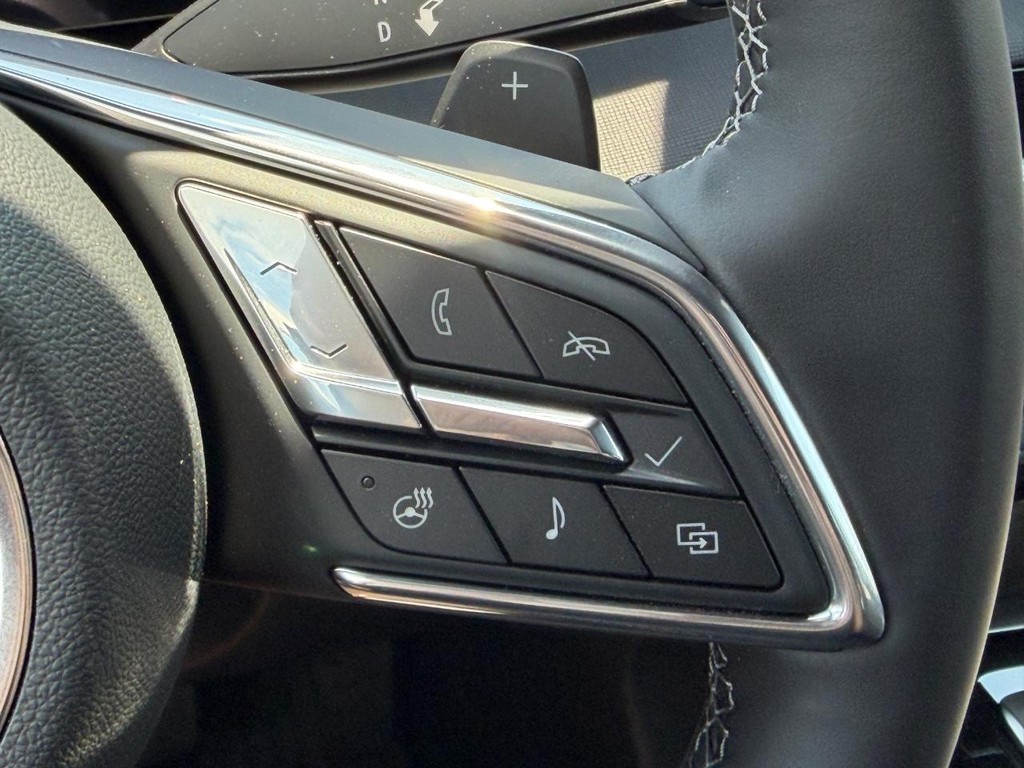 Buick Enclave Vehicle Image 13