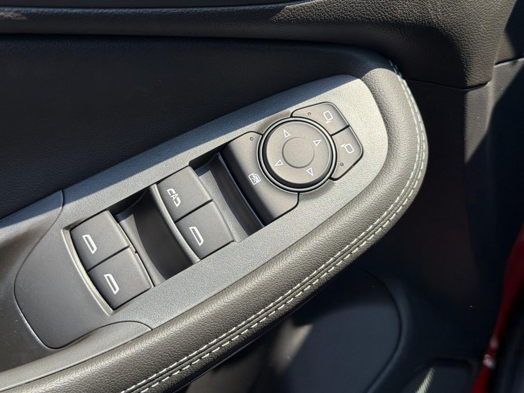 Buick Encore GX Vehicle Image 09