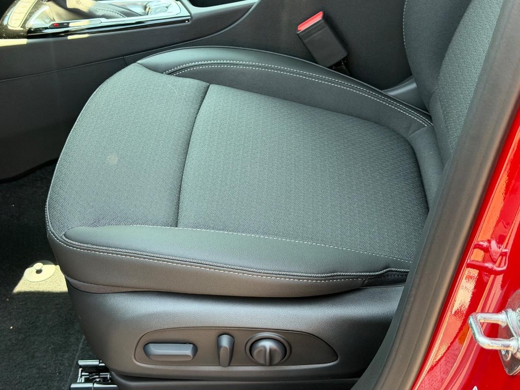 Buick Encore GX Vehicle Image 14