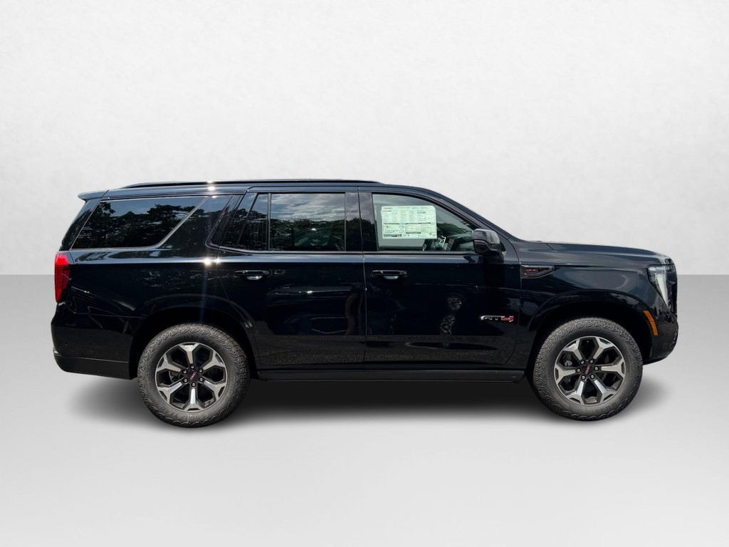 GMC Yukon Vehicle Image 02