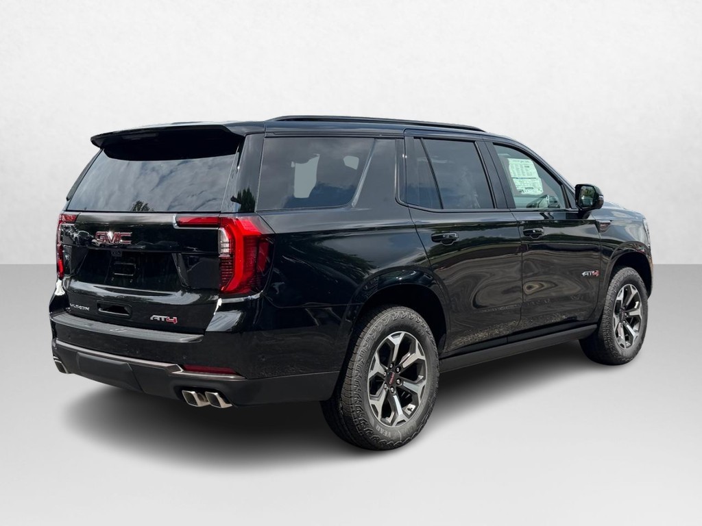 GMC Yukon Vehicle Image 03