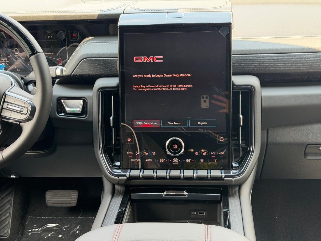 GMC Yukon Vehicle Image 08