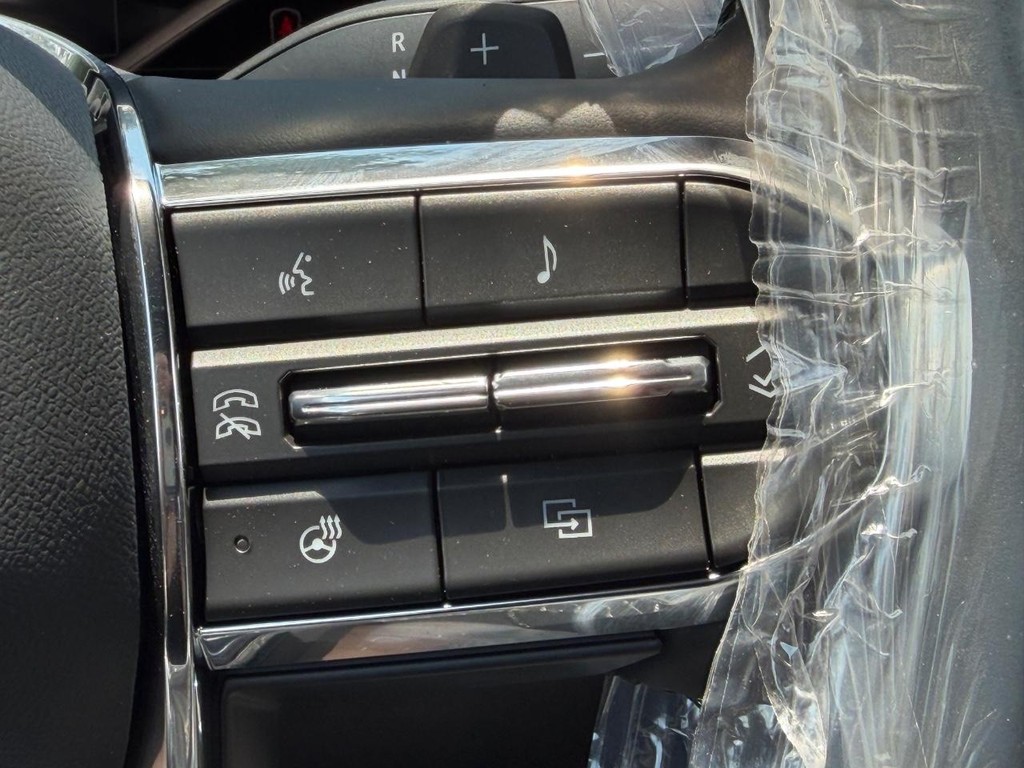 GMC Terrain Vehicle Image 12