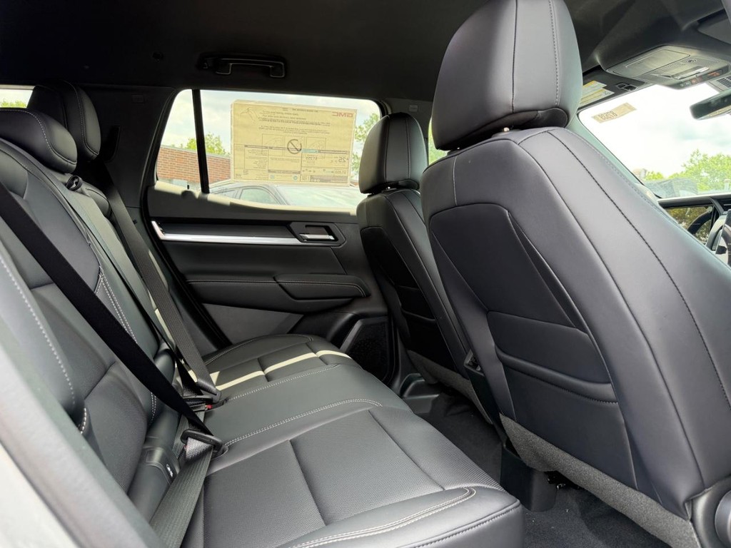 GMC Terrain Vehicle Image 04