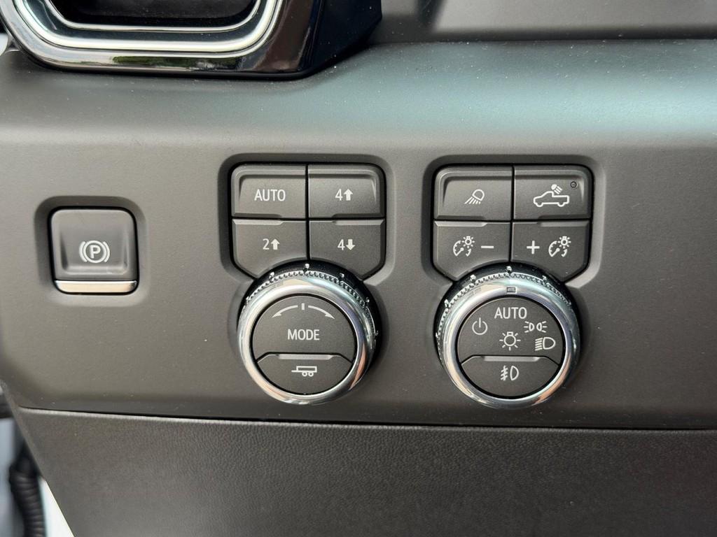 GMC Sierra 2500HD Vehicle Image 07
