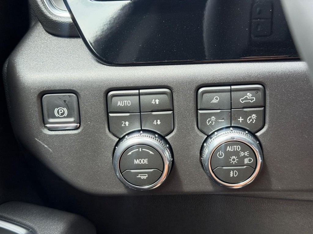 GMC Sierra 1500 Vehicle Image 10