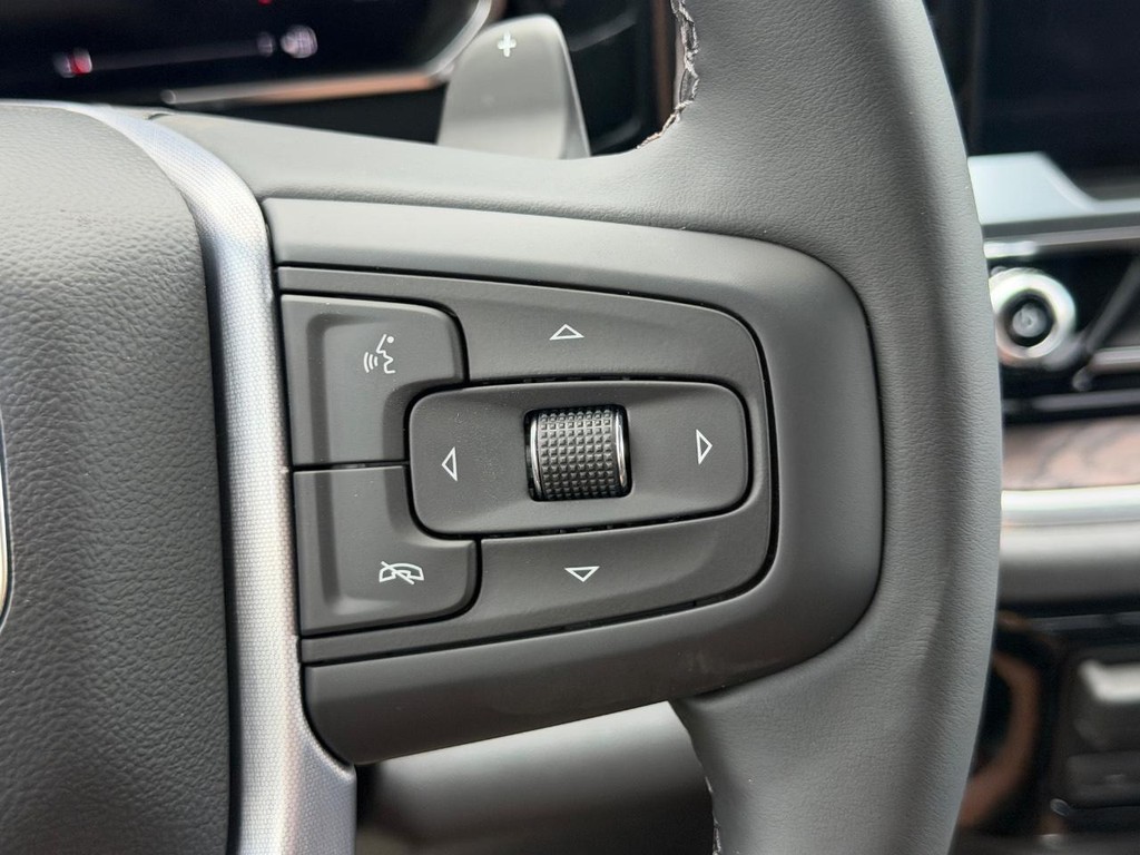 GMC Sierra 1500 Vehicle Image 12