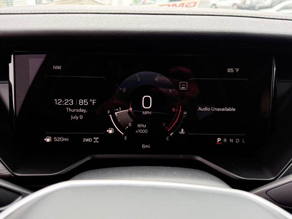 GMC Acadia Vehicle Image 15