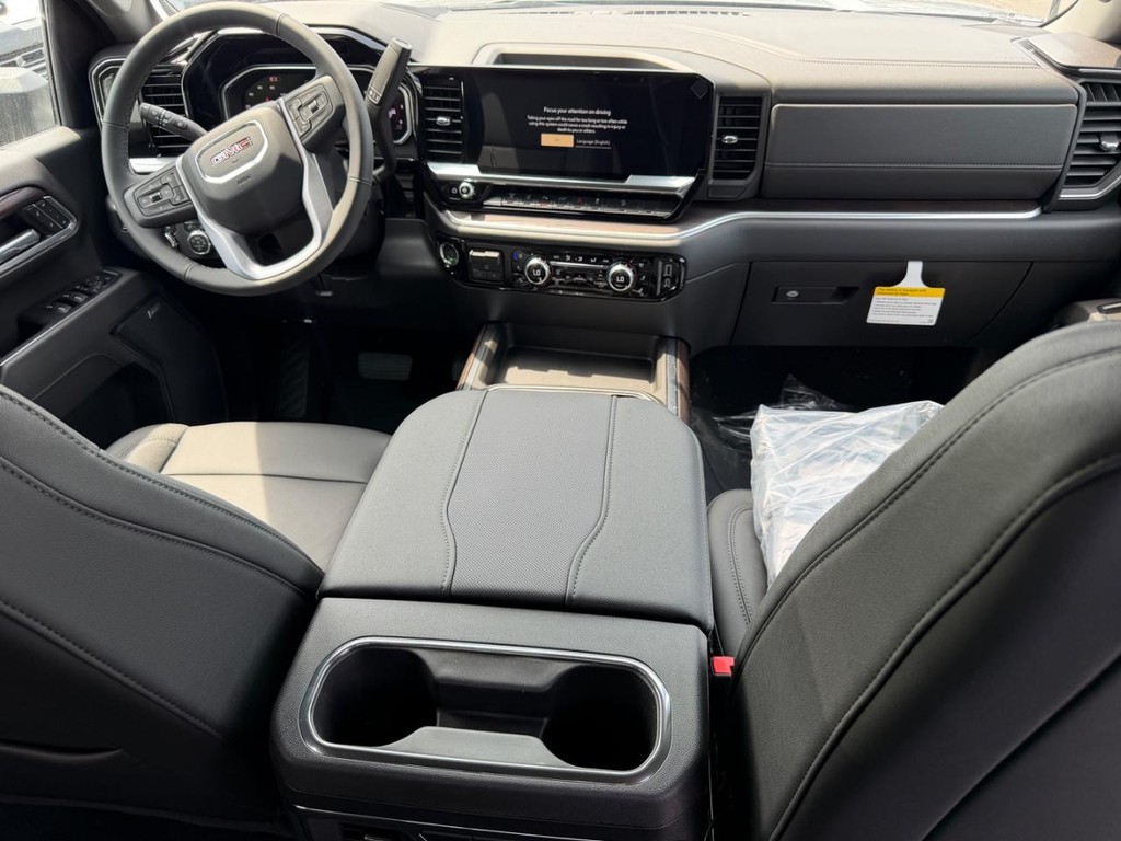 GMC Sierra 2500HD Vehicle Image 05