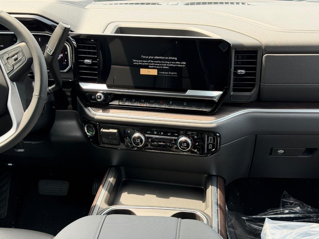 GMC Sierra 2500HD Vehicle Image 07