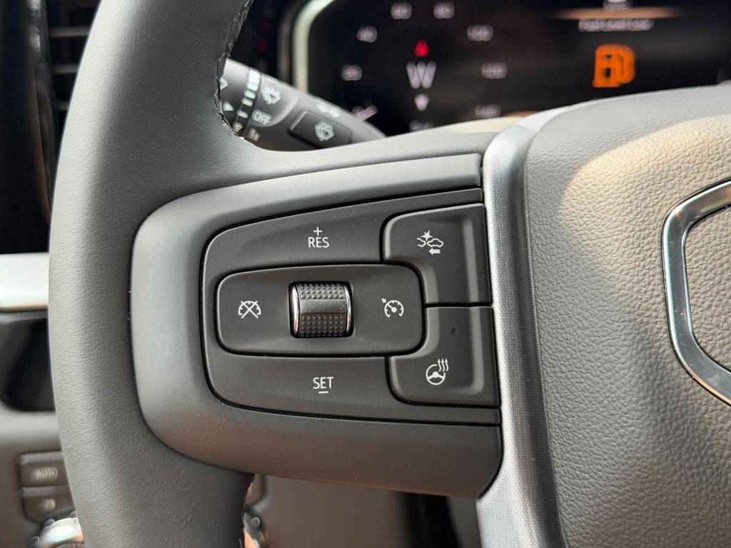 GMC Sierra 2500HD Vehicle Image 11