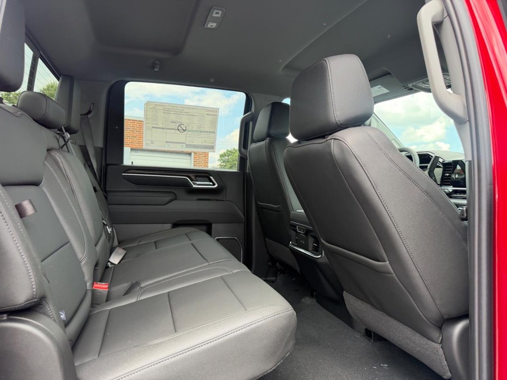 GMC Sierra 2500HD Vehicle Image 04