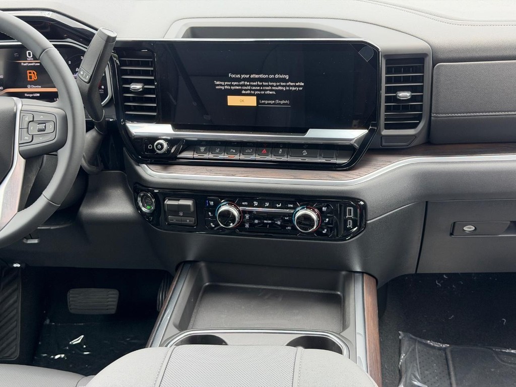 GMC Sierra 2500HD Vehicle Image 07