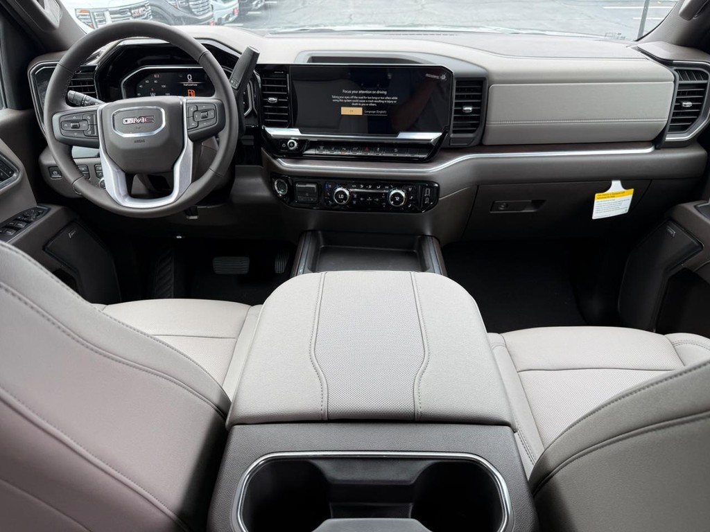 GMC Sierra 2500HD Vehicle Image 06