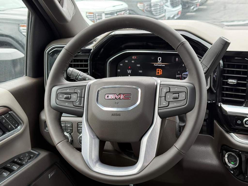 GMC Sierra 2500HD Vehicle Image 07