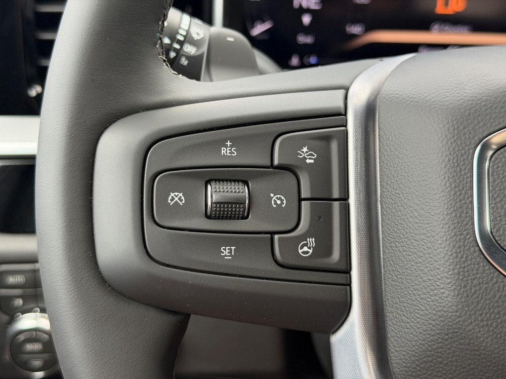 GMC Sierra 1500 Vehicle Image 11