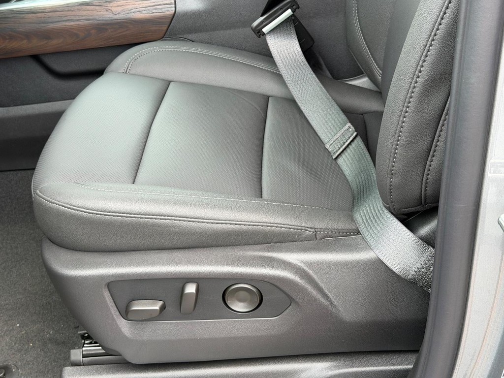GMC Sierra 1500 Vehicle Image 15