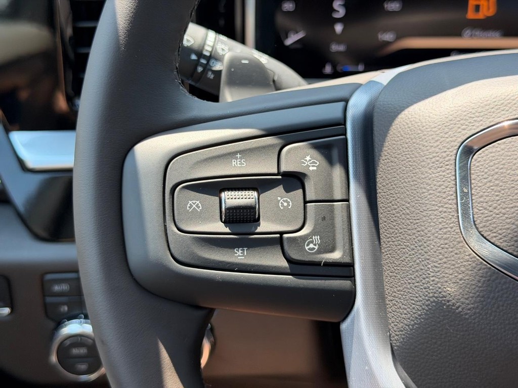 GMC Sierra 1500 Vehicle Image 11