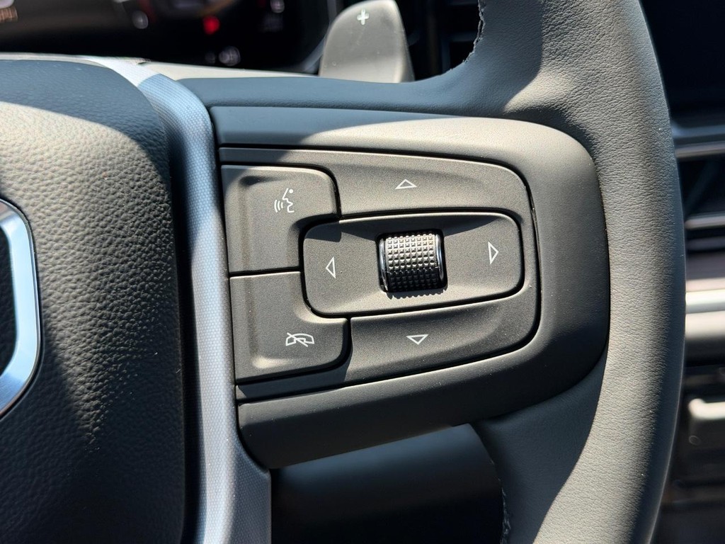 GMC Sierra 1500 Vehicle Image 12